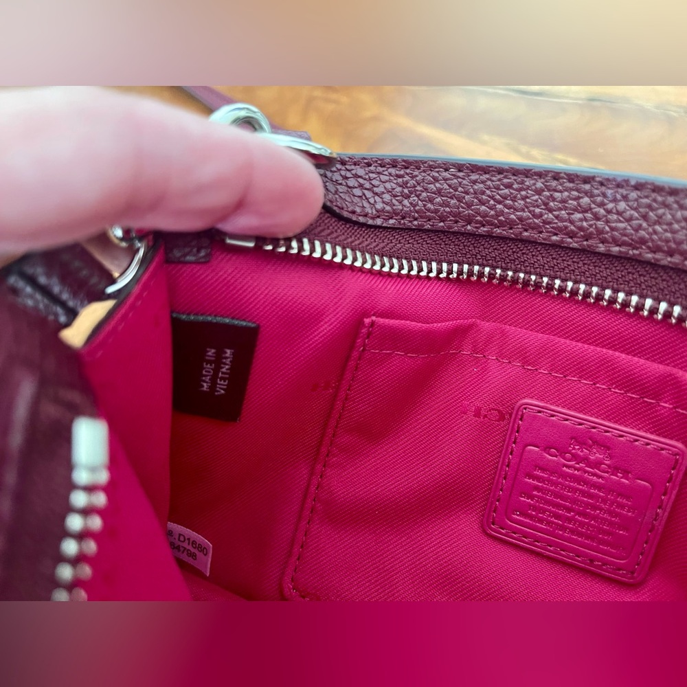 Coach RARE Plum/Fuchsia Leather Crossbody Bag - Picture 13 of 15